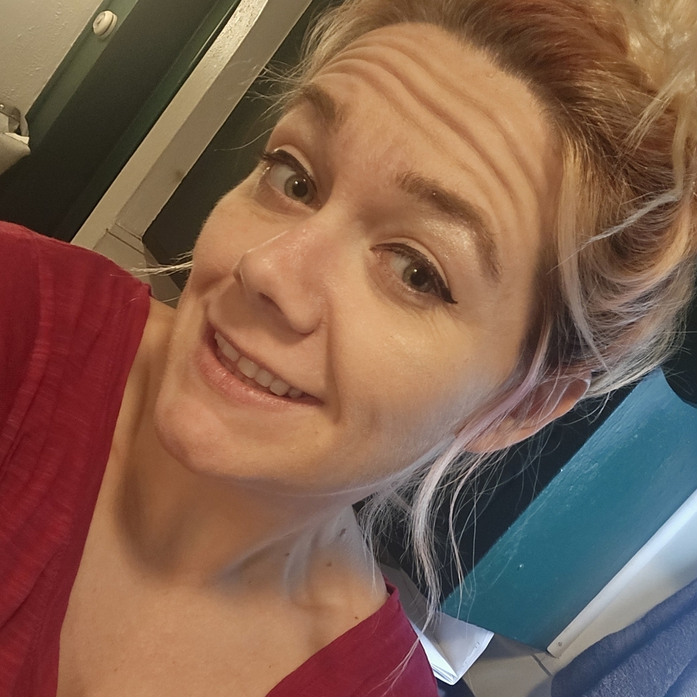 Meet your Posher, Jasmin
